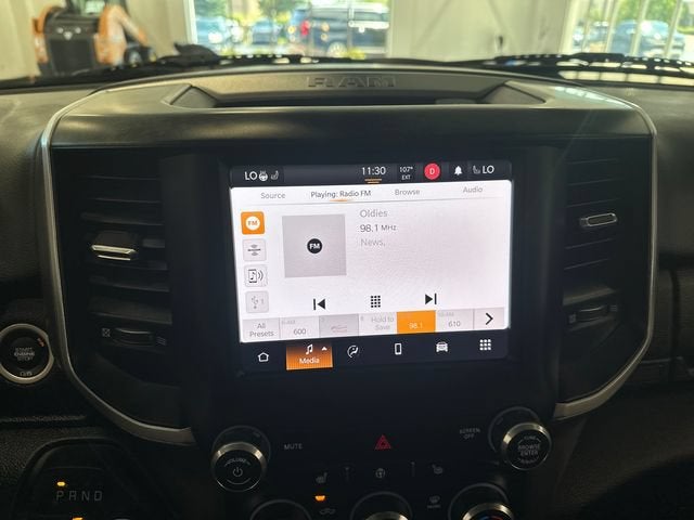2022 RAM 1500 Big Horn Quad Cab 4x4 6'4" Box