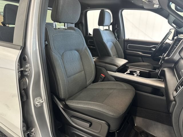 2022 RAM 1500 Big Horn Quad Cab 4x4 6'4" Box