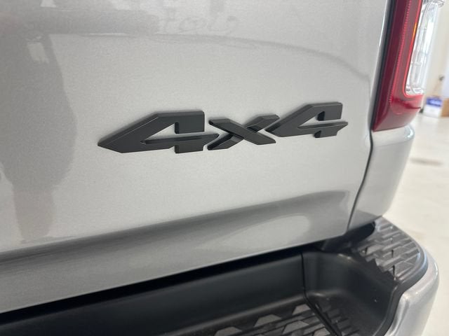 2022 RAM 1500 Big Horn Quad Cab 4x4 6'4" Box