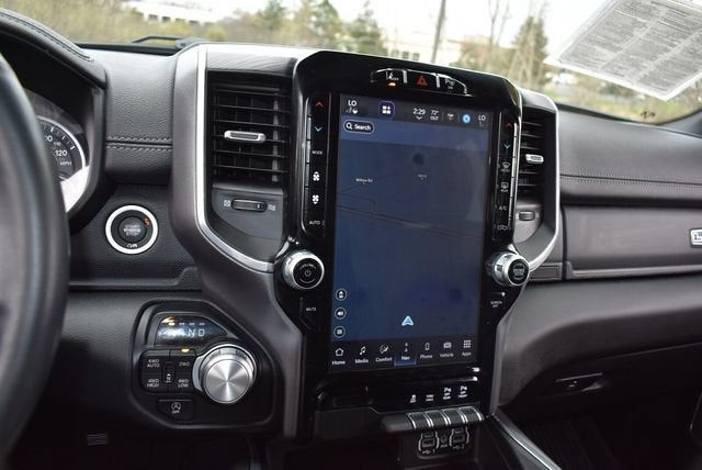 2023 RAM 1500 Laramie Crew Cab 4x4 5'7" Box