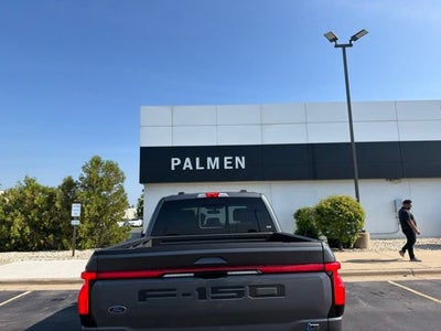 2022 Ford F-150 Lightning LARIAT