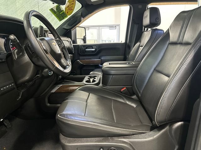 2022 Chevrolet Silverado 3500 HD High Country