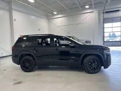 2022 GMC Acadia AT4