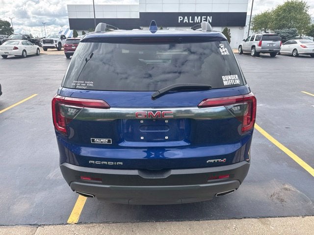 2023 GMC Acadia AT4