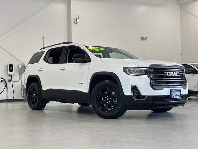 2023 GMC Acadia AT4