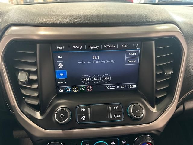 2023 GMC Acadia AT4