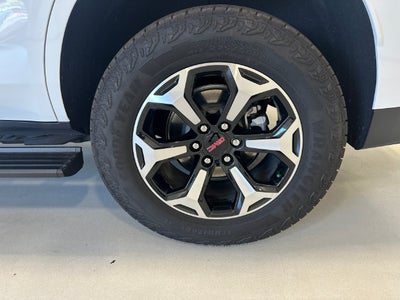 2025 GMC Yukon AT4