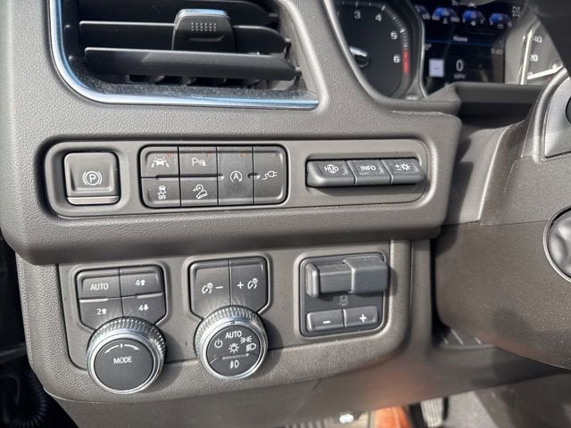 2021 GMC Yukon XL AT4