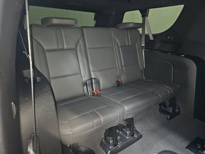 2025 Chevrolet Suburban RST