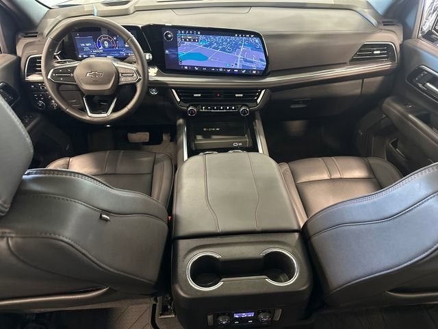 2025 Chevrolet Suburban RST