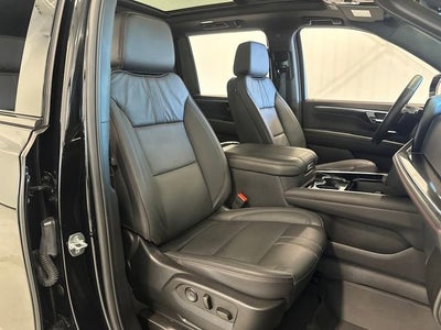 2025 Chevrolet Suburban RST