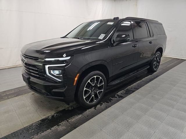 2025 Chevrolet Suburban RST