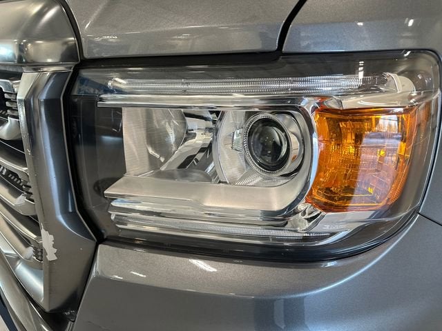 2022 GMC Canyon AT4 - Leather