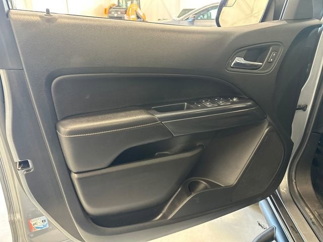 2022 GMC Canyon AT4 - Leather