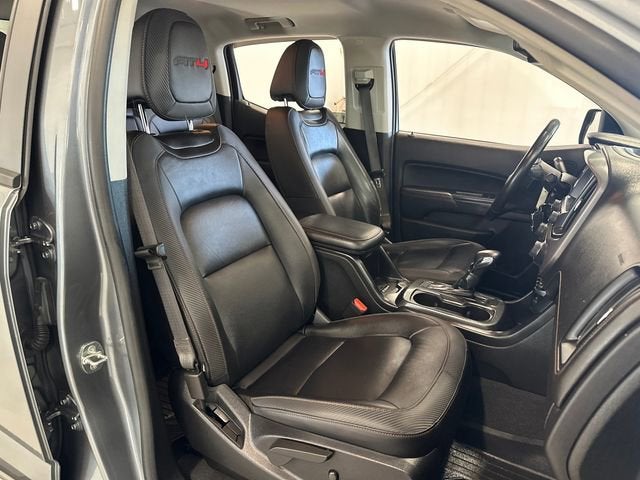 2022 GMC Canyon AT4 - Leather