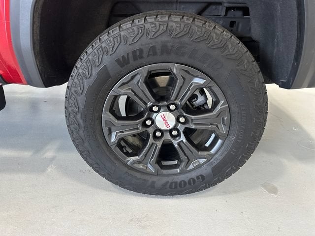 2024 GMC Canyon Elevation
