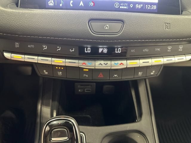 2021 Cadillac XT4 AWD Premium Luxury