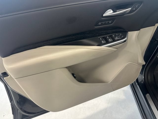 2021 Cadillac XT4 AWD Premium Luxury