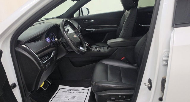 2022 Cadillac XT4 AWD Sport