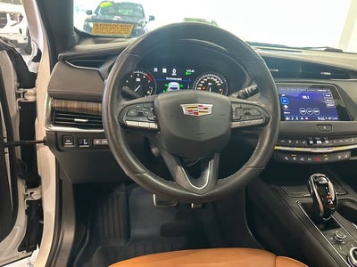 2022 Cadillac XT4 Sport