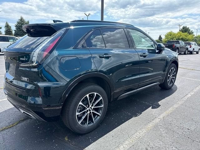 2024 Cadillac XT4 Sport