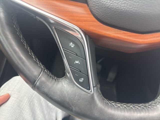 2017 Cadillac XT5 Platinum AWD