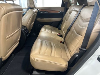 2017 Cadillac XT5 Platinum AWD