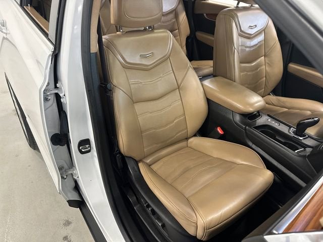 2017 Cadillac XT5 Platinum AWD