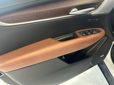 2025 Cadillac XT5 Sport
