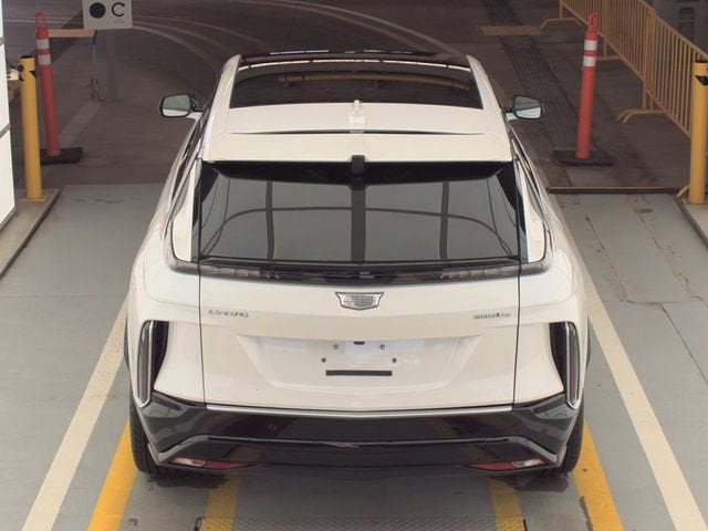 2025 Cadillac LYRIQ Luxury 1