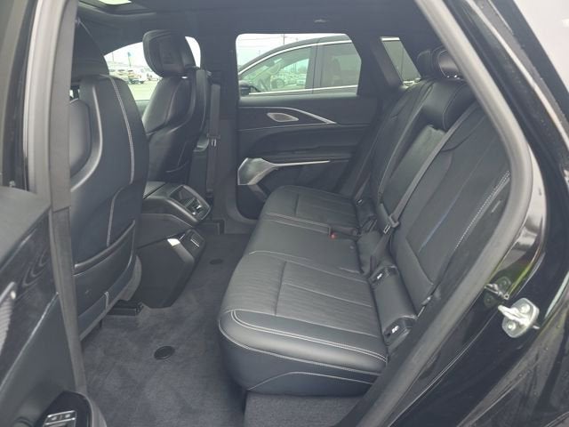 2024 Cadillac LYRIQ Sport 2