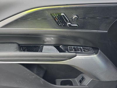 2024 Cadillac LYRIQ Sport 2