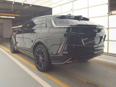 2024 Cadillac LYRIQ Sport 2
