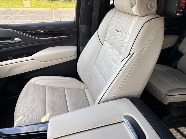 2021 Cadillac Escalade Sport