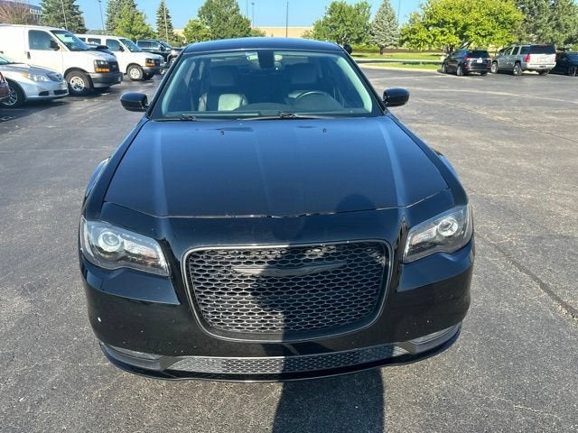 2015 Chrysler 300 Limited