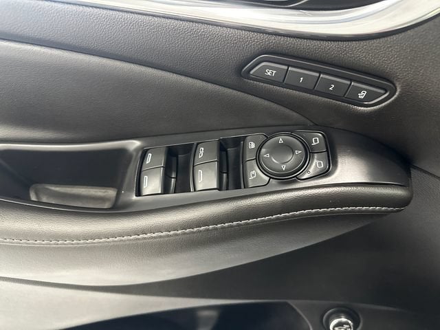 2022 Buick Enclave Avenir