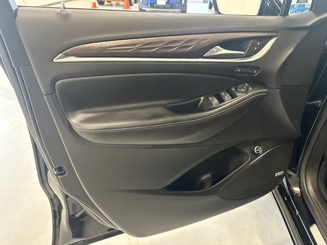 2022 Buick Enclave Avenir