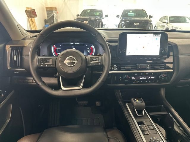 2024 Nissan Pathfinder Platinum 4WD