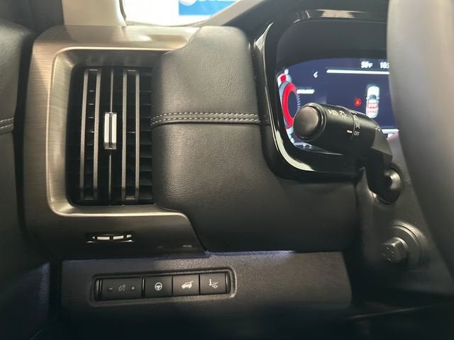 2024 Nissan Pathfinder Platinum 4WD