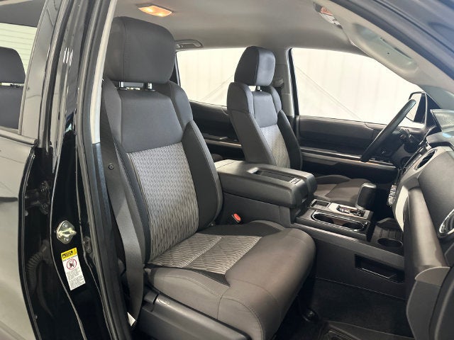 2017 Toyota Tundra 4WD SR5