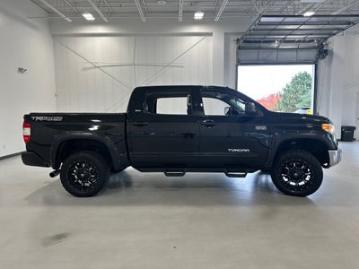 2017 Toyota Tundra 4WD SR5