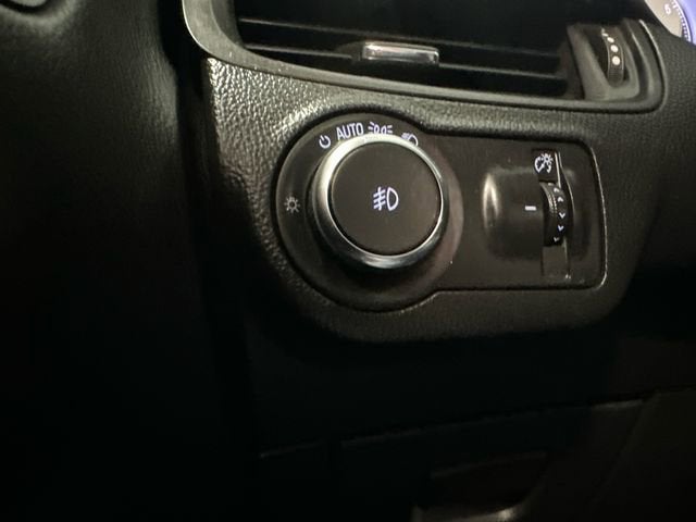 2020 Buick Envision Essence Group