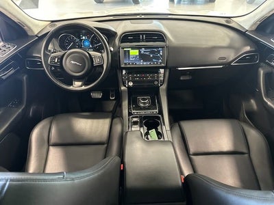 2019 Jaguar F-PACE 25t Premium
