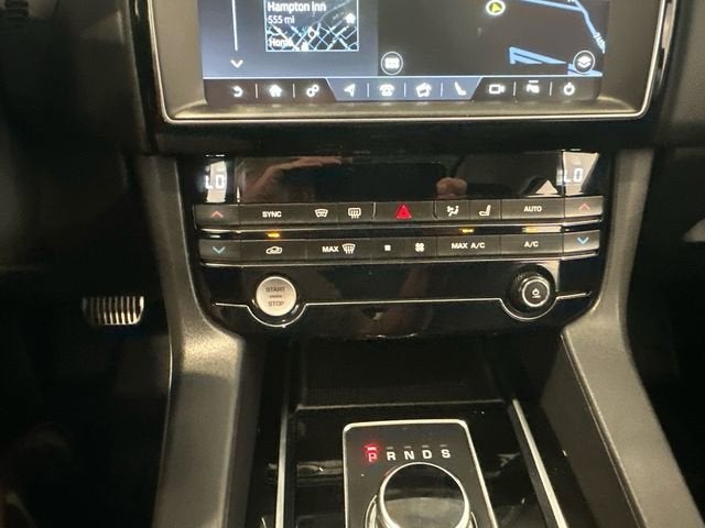 2019 Jaguar F-PACE 25t Premium