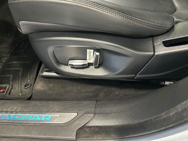 2019 Jaguar F-PACE 25t Premium