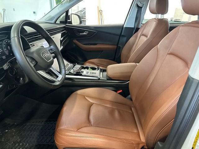 2023 Audi Q7 Premium Plus