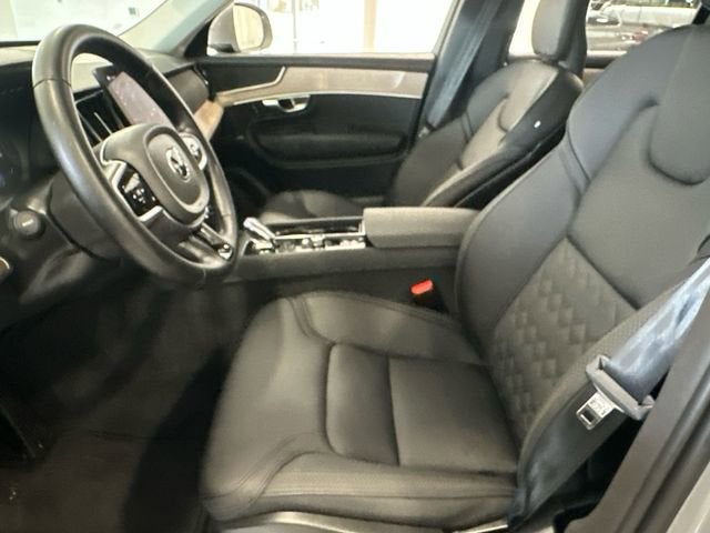 2025 Volvo XC90 Plus