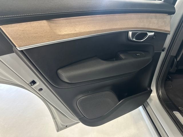 2025 Volvo XC90 Plus