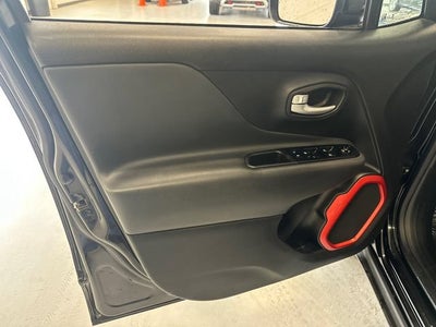 2023 Jeep Renegade Trailhawk 4x4